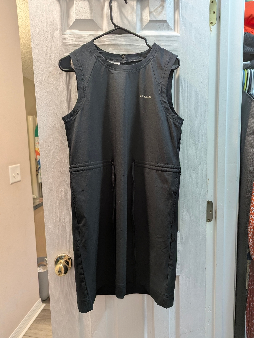 Columbia Black Sleeveless Active Dress with Front Pockets